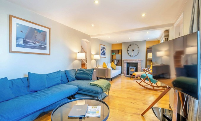 New Forest District Cottage | 4 bedroom accommodation in Lymington