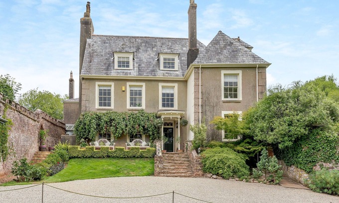 Paignton Cottage | 4 bedroom accommodation in Blagdon, near Paignton