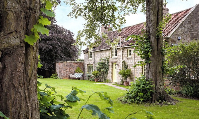 Settrington Cottage | 4 bedroom accommodation in Settrington, near Malton