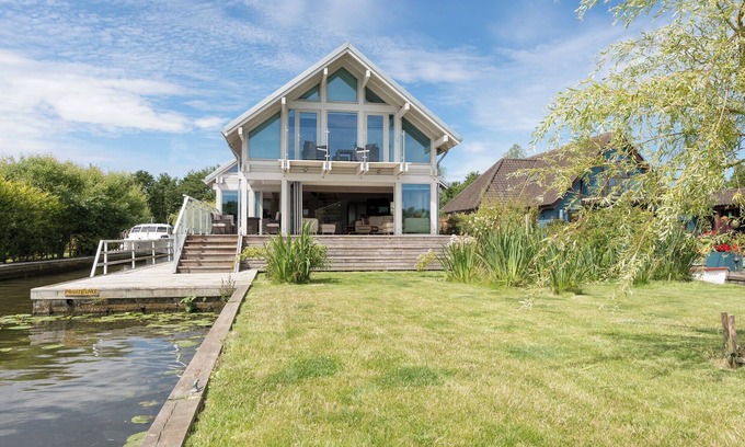 Horning Cottage | 4 bedroom accommodation in Horning, near Wroxham