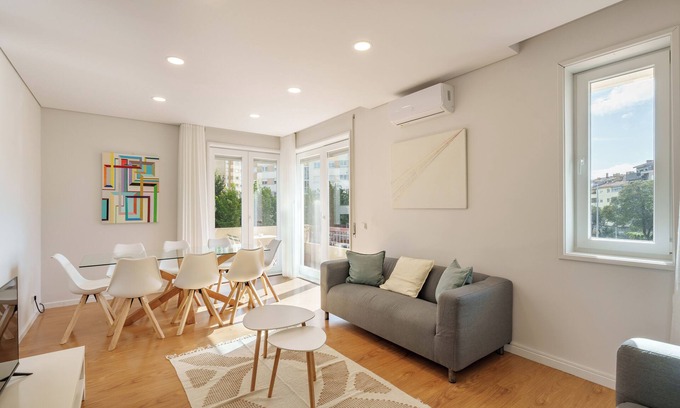 Boavista Apartment | 4-Bedroom Apartment in a Prestigious Area of Porto