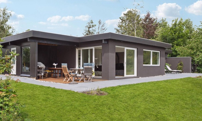 Dronningmolle House | 4 bedroom awesome home in Dronningmølle