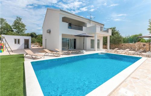 Velim House | 4 Bedroom Awesome Home In Radasinovci