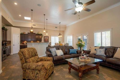 Biggs Field House | 4 bedroom gorgeous home Eastside El Paso