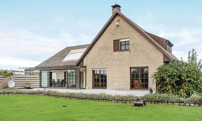 Groede House | 4 bedroom gorgeous home in Groede