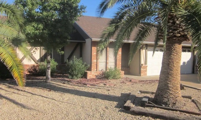 Country Meadows House | 4 Bedroom Home/ * Casino/State Farm Stadium only 2 Miles