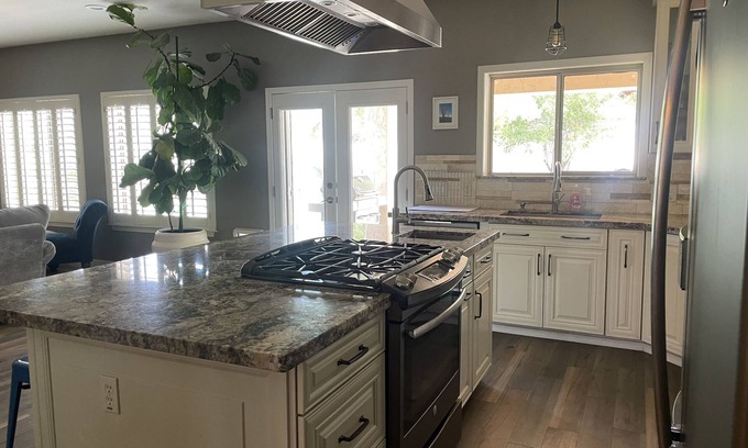 Chandler House | 4 Bedroom Home With Swimming Pool, BBQ, Large Yard , Pool table, games and more!