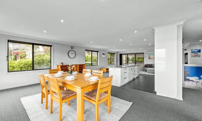 Tranmere House | 4 Bedroom House - Gorgeous View
