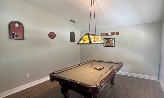 Gulf Coast Acres House | 4-bedroom house in brilliant Hudson with WiFi, AC. Live your best vacation