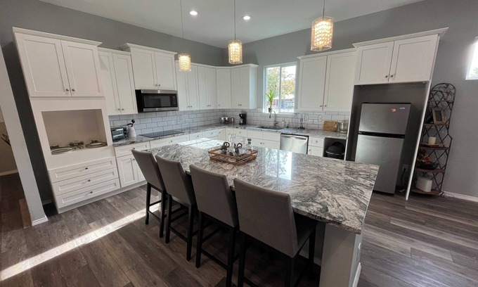 New Braunfels House | 4-bedroom house in welcoming downtown New Braunfels with WiFi, AC