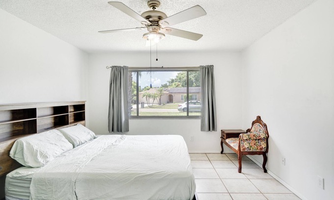 Orlando House | 4-bedroom newly updated ranch-style home with huge backyard in fantastic Orlando