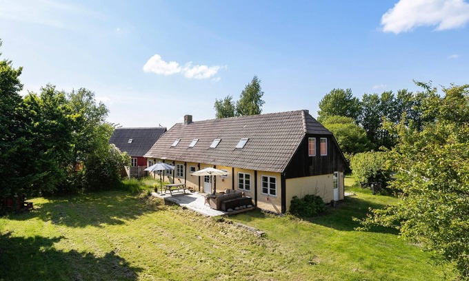 Osterlars House | 4 bedroom nice home in Gudhjem