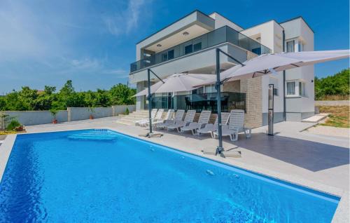 Posedarje House | 4 Bedroom Nice Home In Slivnica Donja