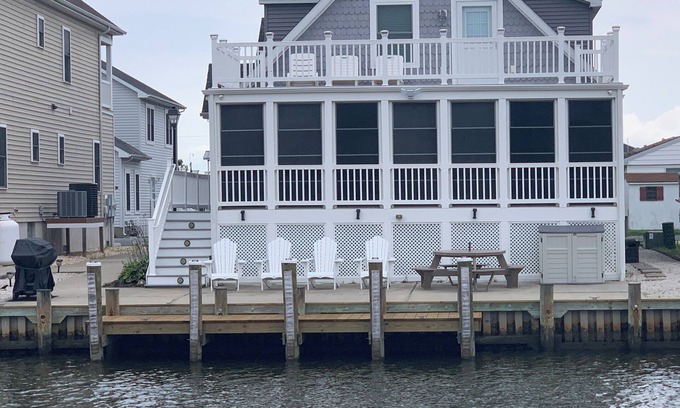 Selbyville House | 4-bedroom vacation home just 4 minutes drive to Ocean City Beach