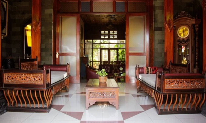 Central Yogyakarta Villa | 4-bedroom villa in terrific Jogja with AC