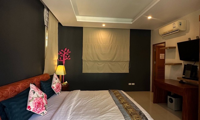 Chalong Villa | 4-bedroom villa with private pool