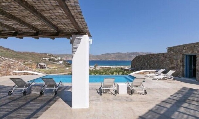 Panormos Villa | 4 Bedroom Villa with private pool and sea view