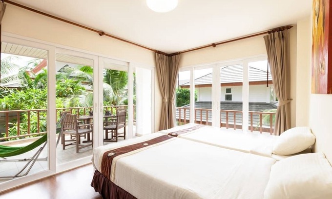 Cha-am Villa | 4 Bedrooms Beach Villa with 3 pools at Villa 21 Chaam Baan Talay Samran