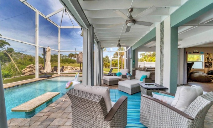 Englewood South House | 4 BR/3BA Waterfront Private Pool Adult Playground
