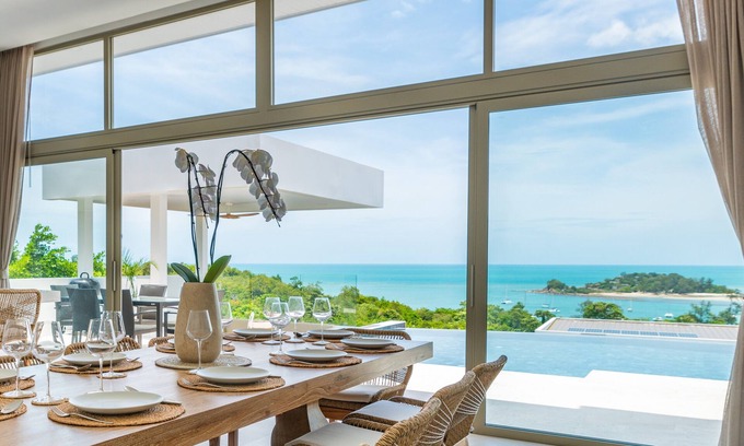 Choeng Mon Villa | 4 BR Sea View Private Pool Villa Short Walk to Choeng Mon Beach