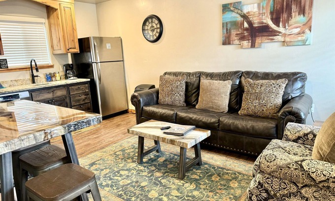 Moab South Valley House | #4 Close to Hiking Trails, Dog Friendly