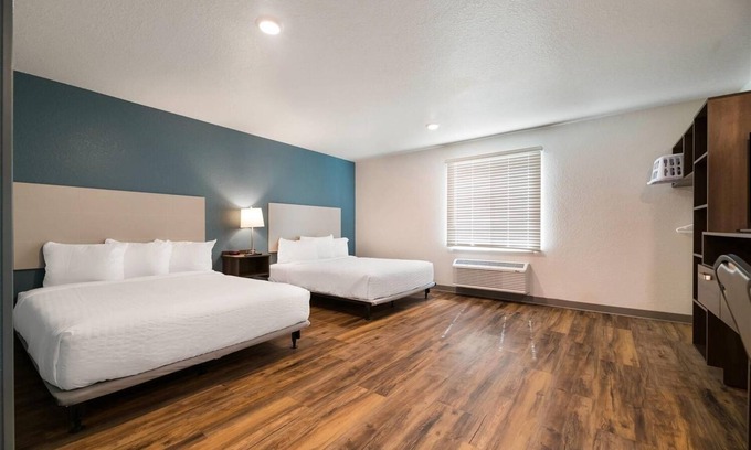 Rockledge Hotel | 4 Dog-Friendly Units with Spacious Kitchen & Easy Access to Rockledge Parks