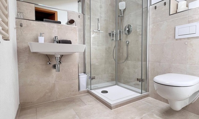 Reit im Winkl Apartment | (4) Giebelstüberl -1-Zimmer Appartement , ca. 30qm, 1-2 Personen, Wohn/Schlafraum, Kochnische, Balkon