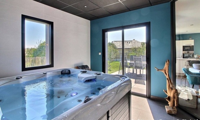 Telgruc-sur-Mer House | 4-Gite 4* NEUF avec SPA intérieur - jardin clos - MER : Phare d'Ar Men (4).