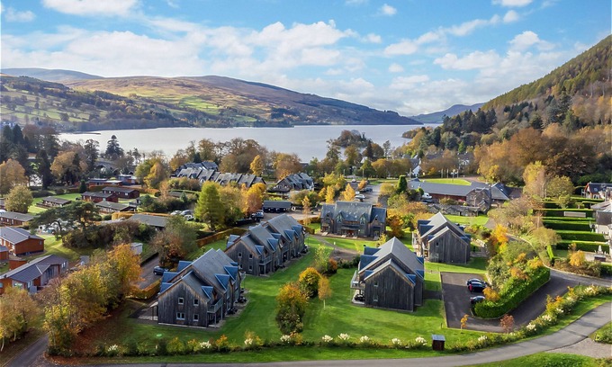 Kenmore Cottage | 4 Maxwells - sleeps 2 guests in 1 bedroom