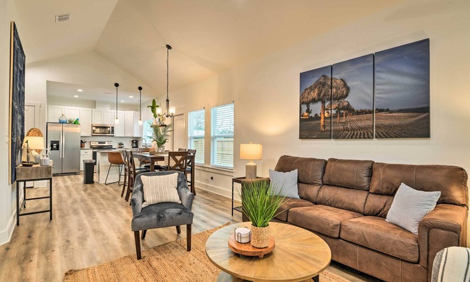 Rockport House | 4 Mi to Boat Ramp: Charming Rockport Home