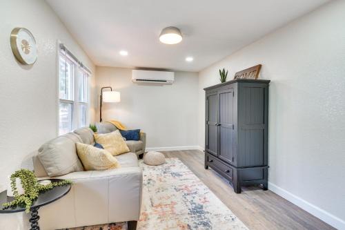 Pueblo House | 4 Mi to Dtwn Cozy Home in Pueblo