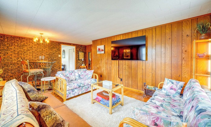 Sophia House | 4 Mi to Off-Road Park: Beckley Area Townhome