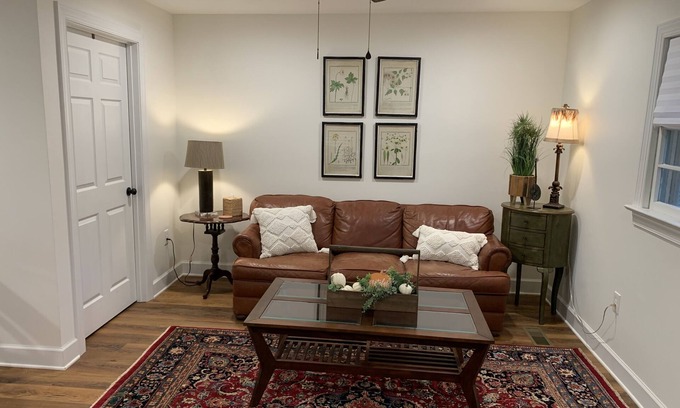 Tuscaloosa House | 4 miles from Bryant Denny Stadium