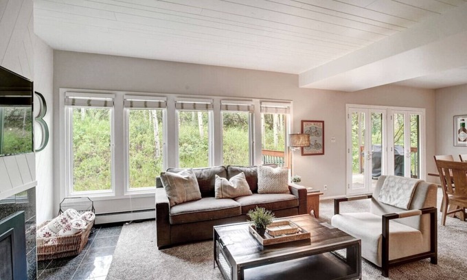 North Park City Condo | 🌲4 Min walk to Ski-Park City Mountain-Sleeps 7🌲