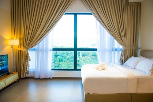 Sungai Penchala Apartment | 4 Mossaz studio with skypool at Empire City By Light House
