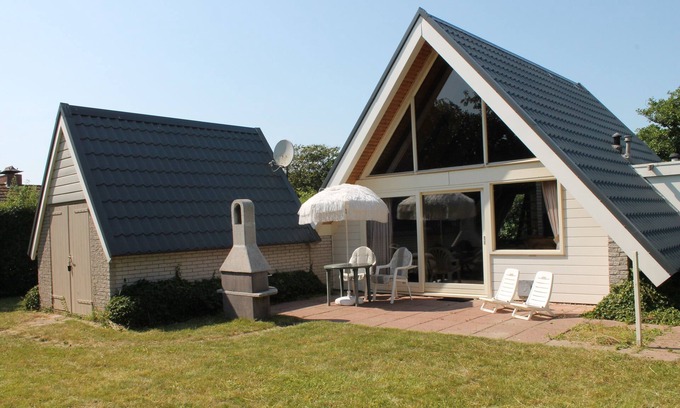 Zoutelande House | 4 Person apartment with spacious garden in Zoutelande