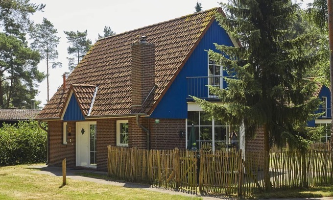 Dwergte House | 4-person dog bungalow in the holiday park Landal Dwergter Sand