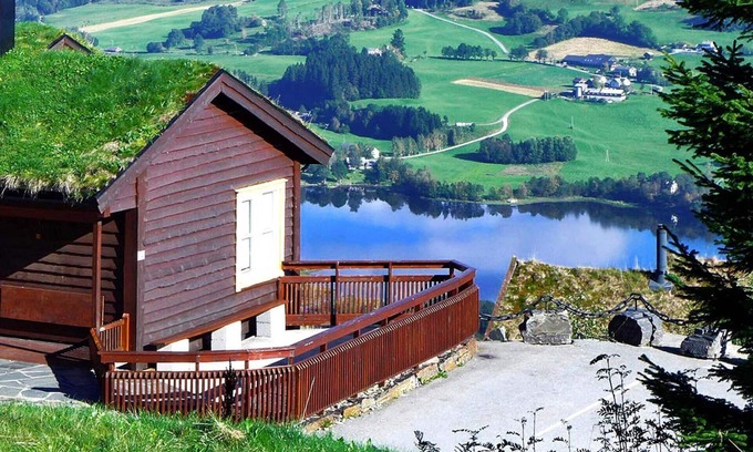 Skulestad Apartment | 4 person holiday home in skulestadmo