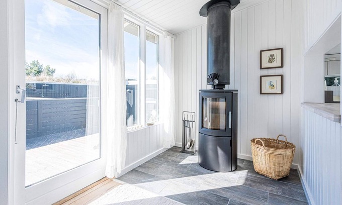 Henne Strand House | 4 person holiday home in Henne