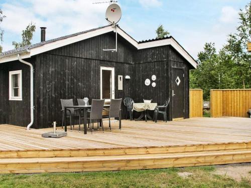 Hou House | 4 person holiday home in Hals