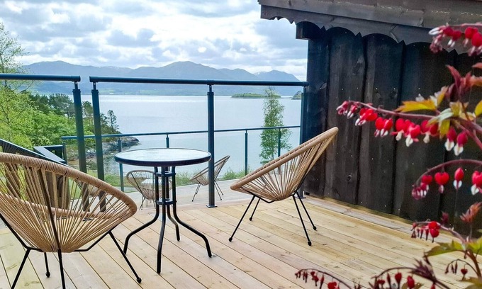 Torvikbukt House | 4 person holiday home in Øydegard-By Traum