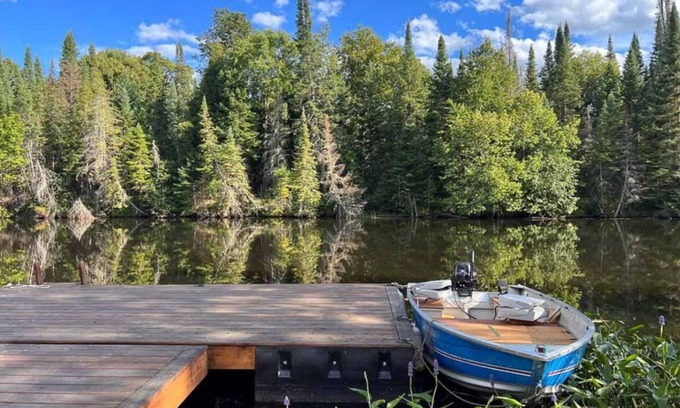Minden Hills Cottage | 4-Season River Hideaway - Affordable Getaway w/Swimming, Watercraft & WiFi