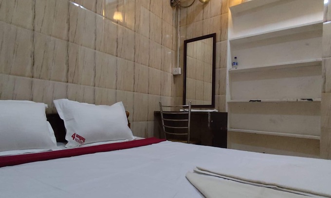 Periamet Hotel | 4 Seasonz Residency