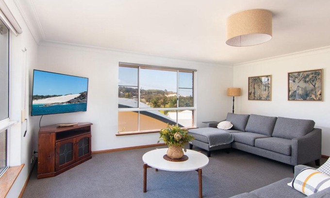 Forster House | 4 Seaview Street