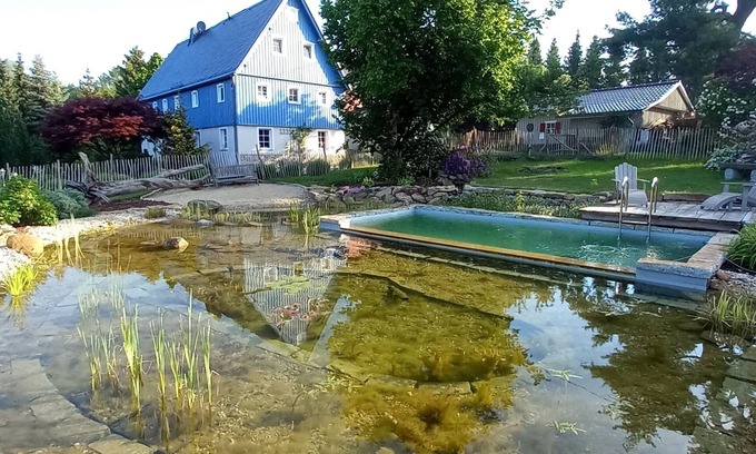 Oberrammenau Apartment | 4-star family idyll on the lake with pool, sauna and fireplace - your soul says thank you
