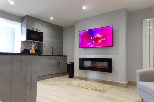 Barton-on-Sea Apartment | 4 The Dome, Barton on sea - Where Comfort Meets the Coast