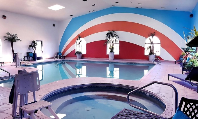 Window Rock Hotel | 4 Units Near Navajo Nation/Window Rock! Comes with Free Breakfast & Parking!