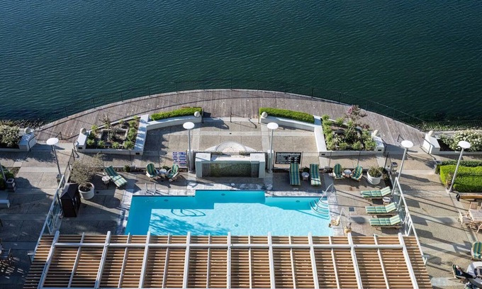 Redwood Shores Hotel | 4 x Two Double Water View Room at Grand Bay San Francisco Hotel, Onsite Pool