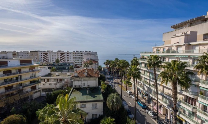 Juan-les-Pins Apartment | 40 m² Apartment ∙ 1 bedroom ∙ 4 guests
