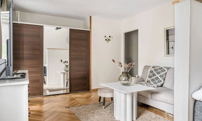 Boras Municipality Apartment | 40 m² Apartment ∙ 1 bedroom ∙ 2 guests